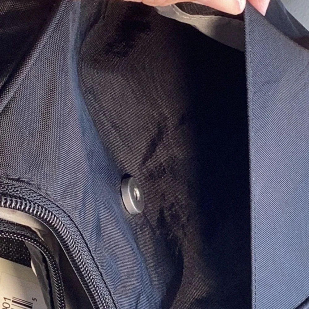 Baggalini black crossbody - Picture 13 of 16